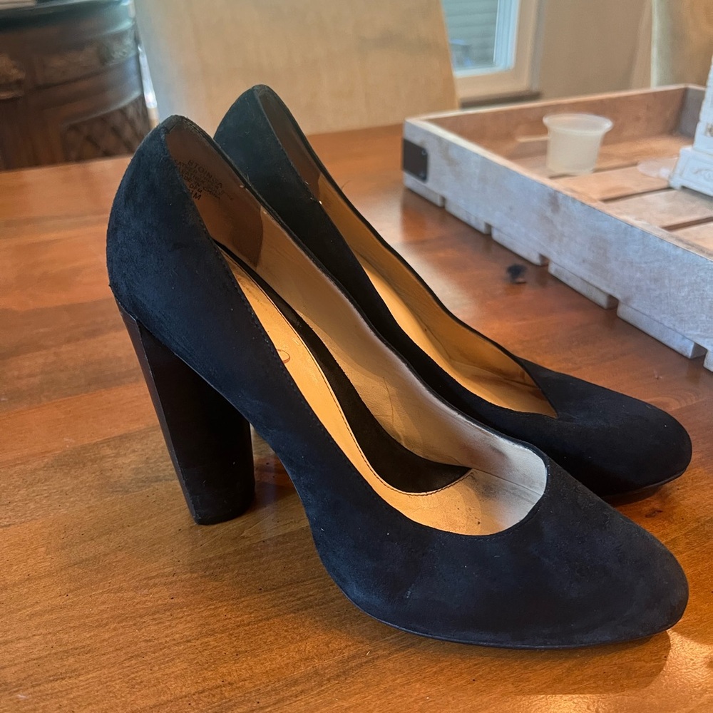 Boutique 9 Black Suede Heels